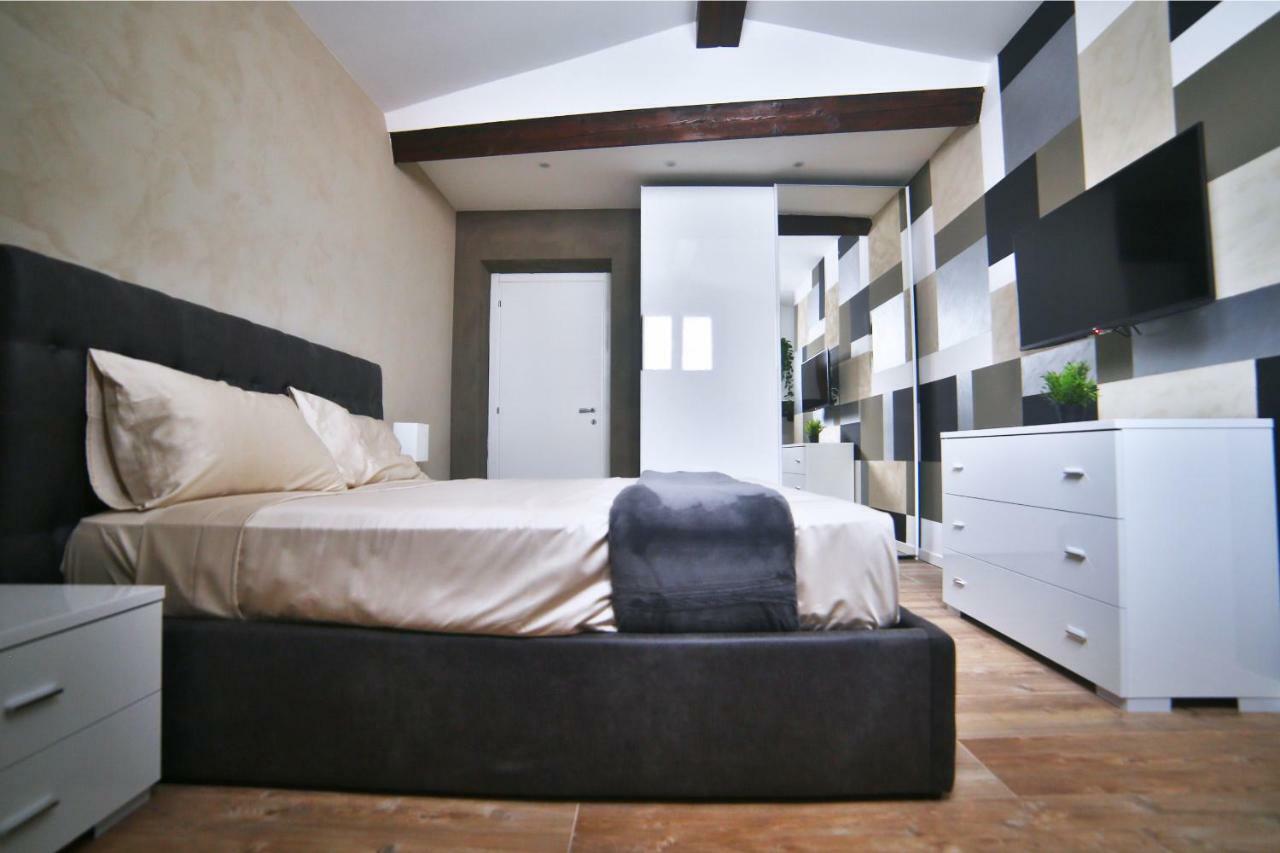 شقة ميلان  في Garibaldi Fifty Attic Near Duomo المظهر الخارجي الصورة